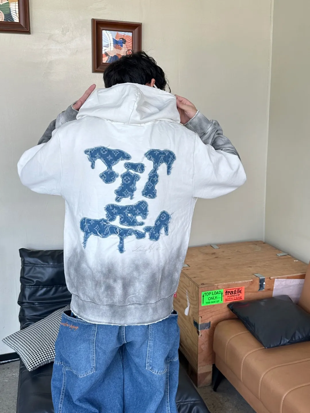 Louis Vuitton/Louis Vuitton cloud denim logo patch embroidery washed hooded sweatshirt